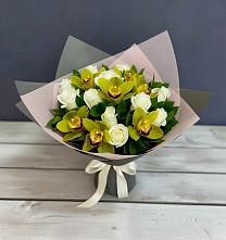 Букет цветов из:  Орхидеи и Розы в Южно-Сухокумске