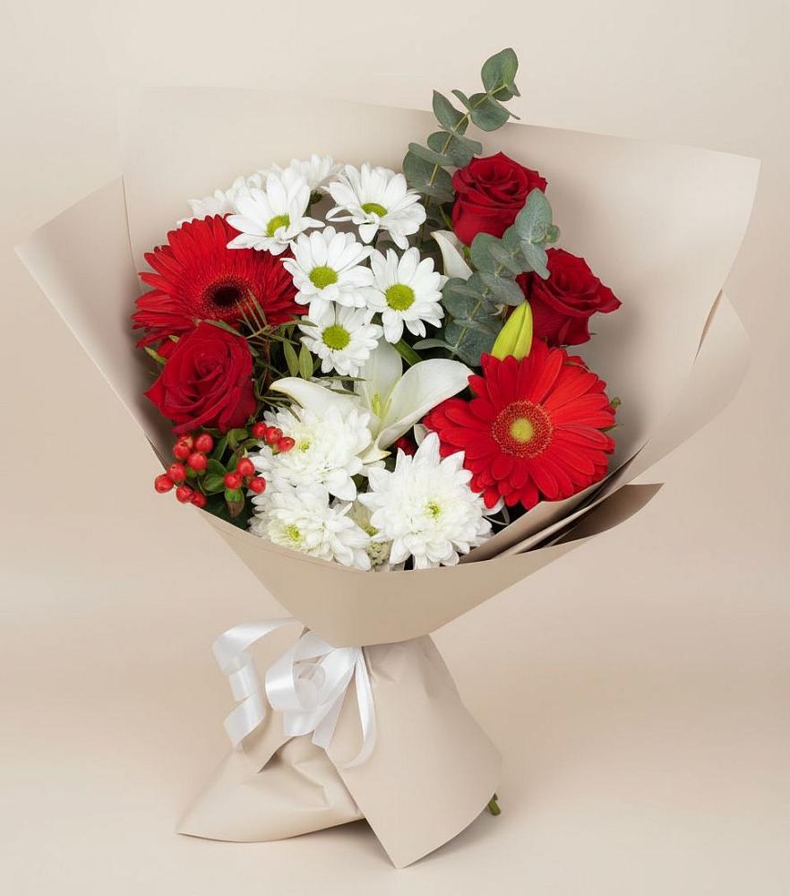 Букет цветов из: Розы, Хризантемы, Герберы и Лилии в Южно-Сухокумске