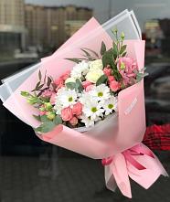 Букет цветов из:  Розы, Лизиантусы и Хризантемы в Южно-Сухокумске
